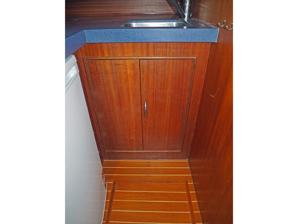 Salon, H&eacute;bergements